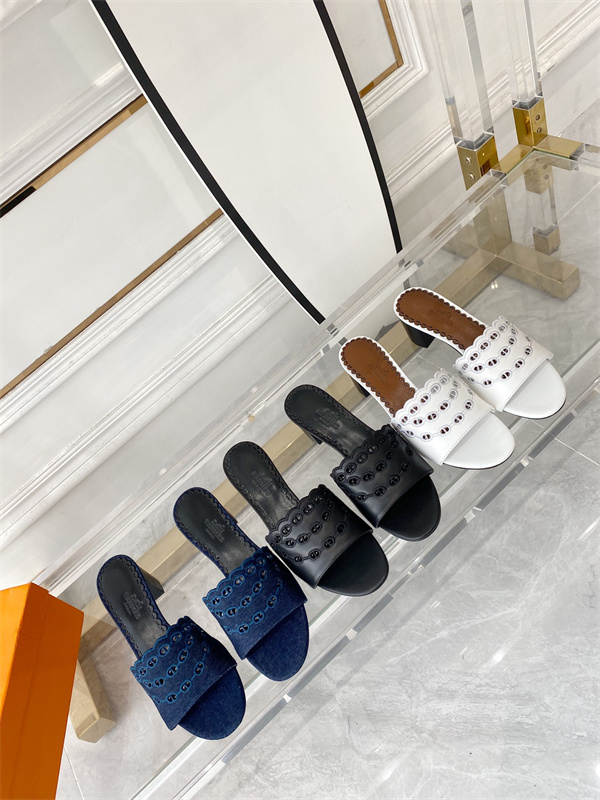 H Slipper