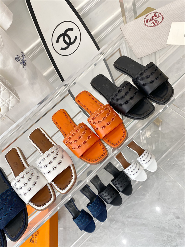 H Slipper