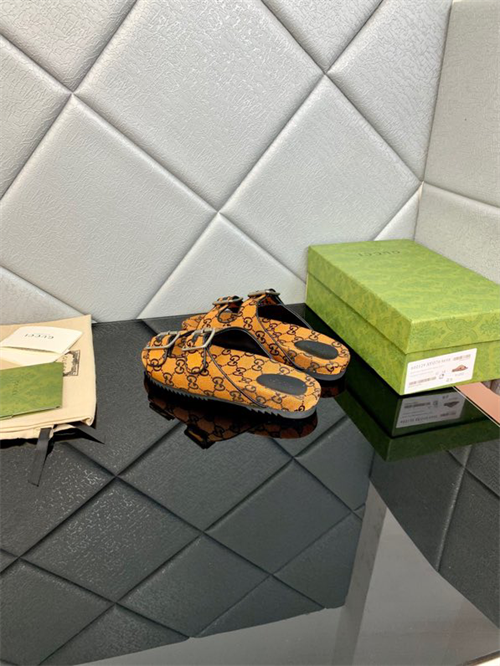 Gocci Slipper