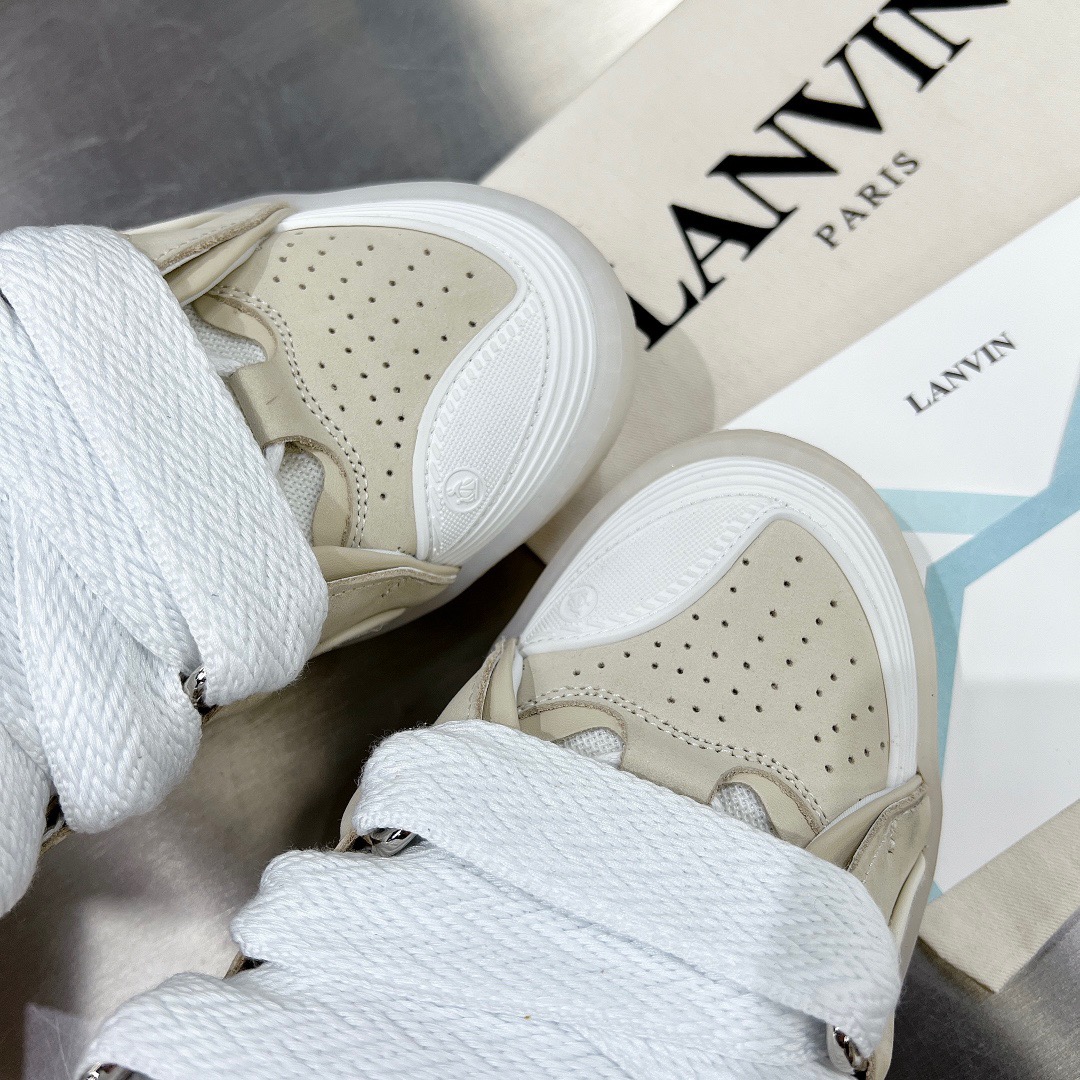 Lanvon Leather Curb 3