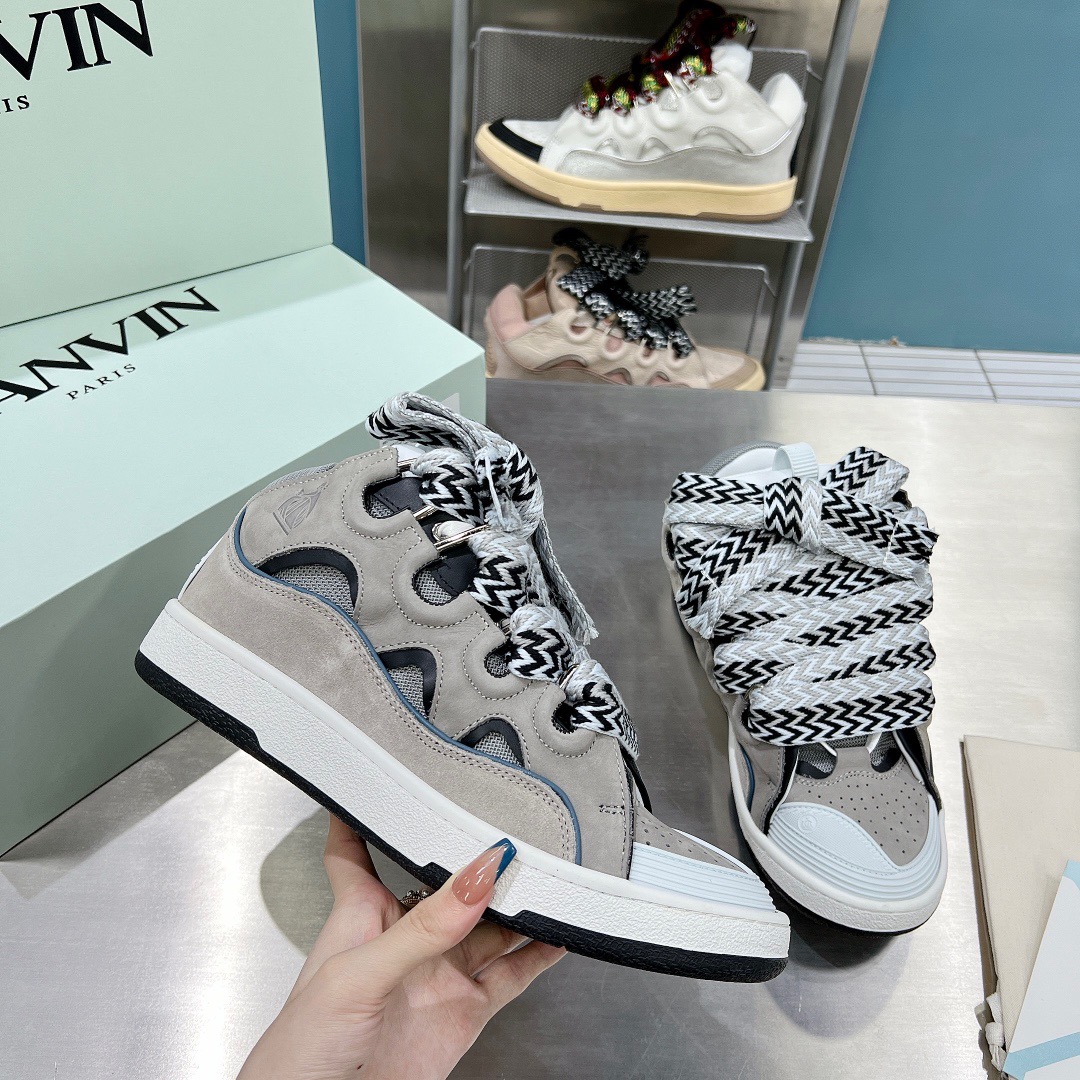 Lanvon Curb Sneaker 22