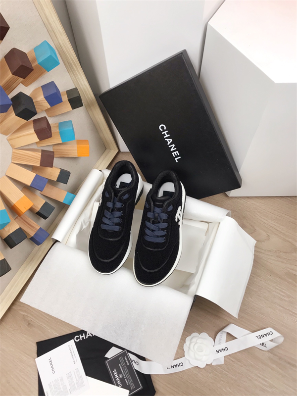 Chanal Sneakers