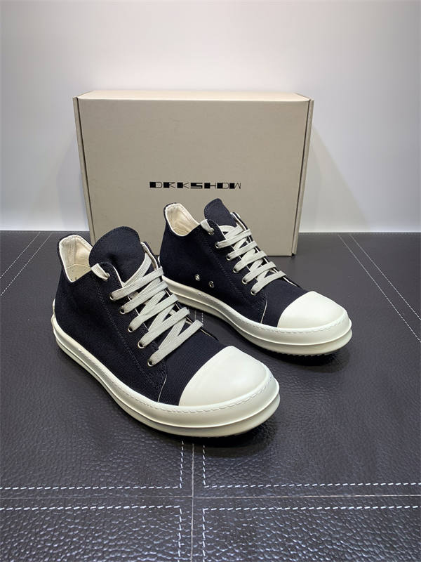 RI*K OWENS SNEAKERS