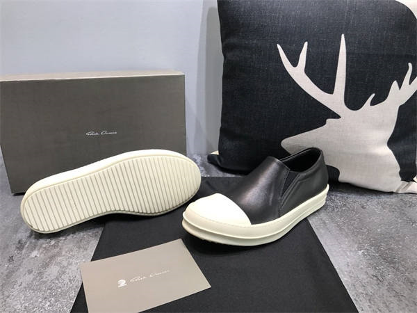 RI*K OWENS SNEAKERS