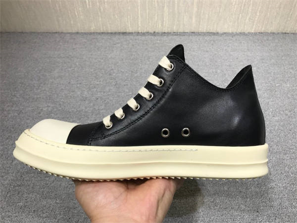RI*K OWENS SNEAKERS