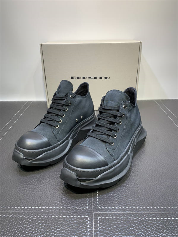 RI*K OWENS SNEAKERS