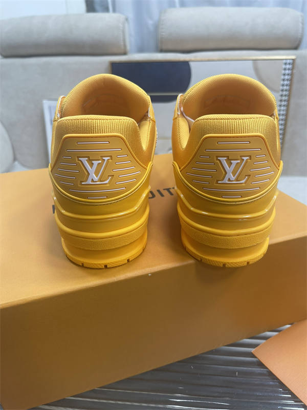 LV018