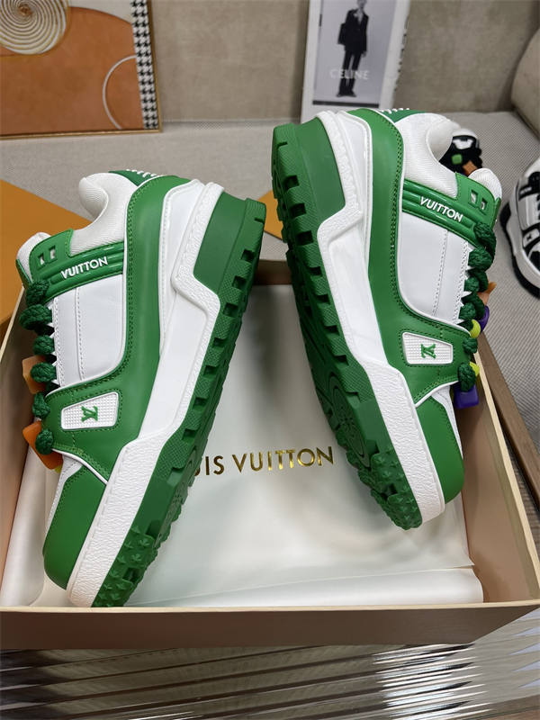 LV040