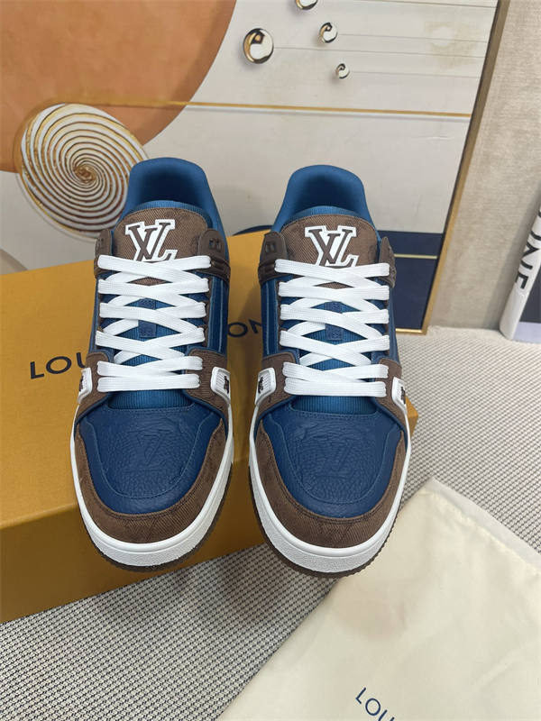 LV079