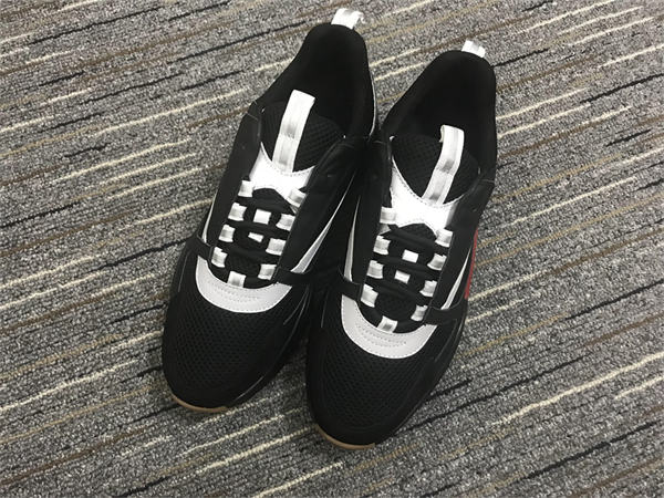 Dior B22