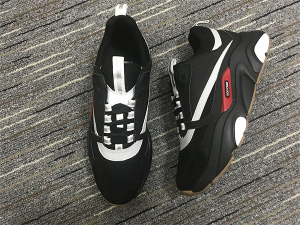 Dior B22