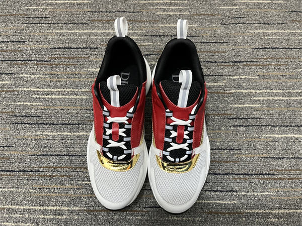 Dior B22
