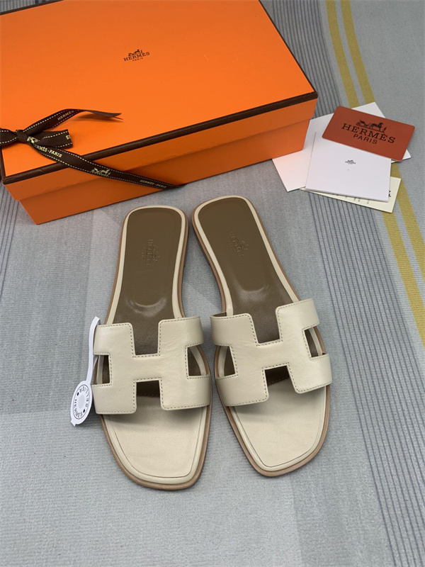 H Slipper