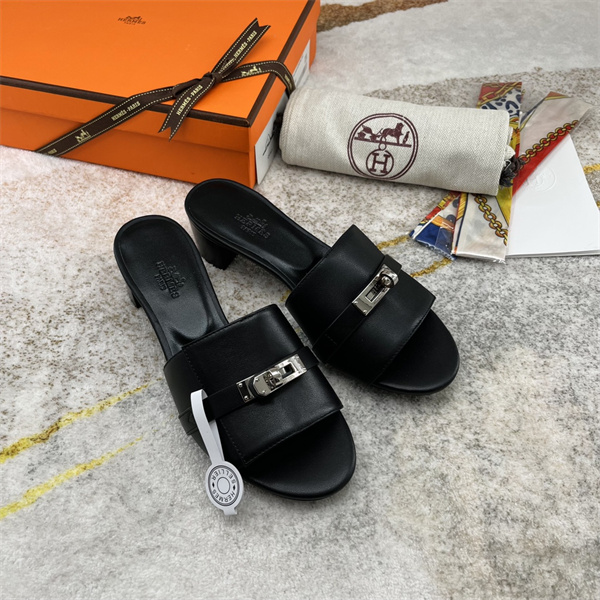 H Slipper