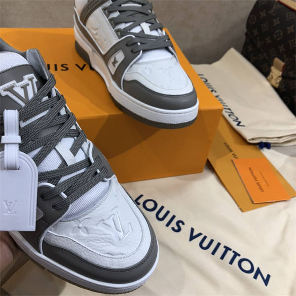 LV125