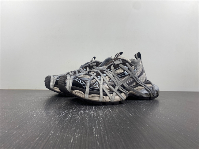 Balenciaga Phantom Sneaker  778698 W3XLL 2097