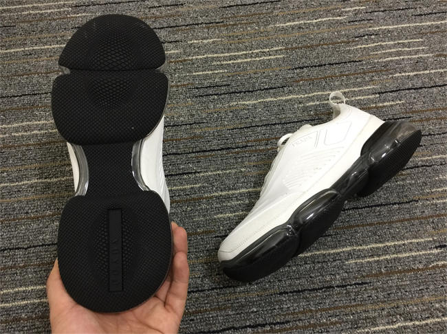 Prada Sneaker 37