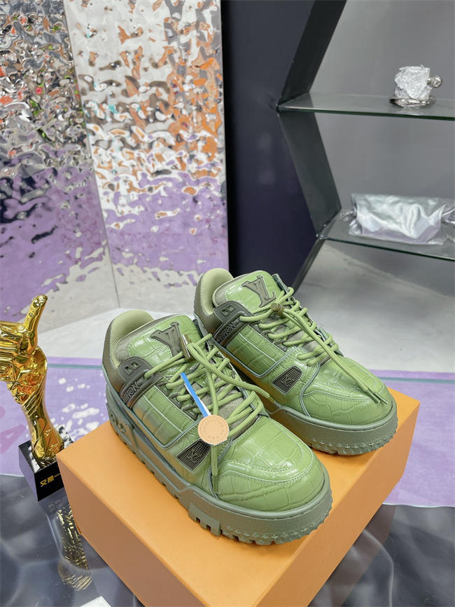 LV Trainer Maxi Sneaker