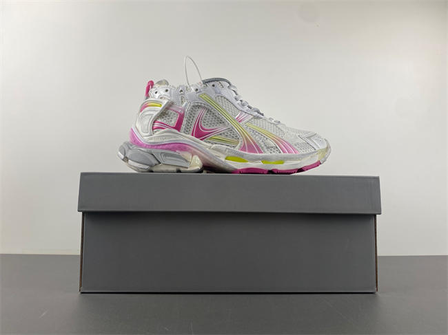 Balenciaga 772767-WRUNG 9517