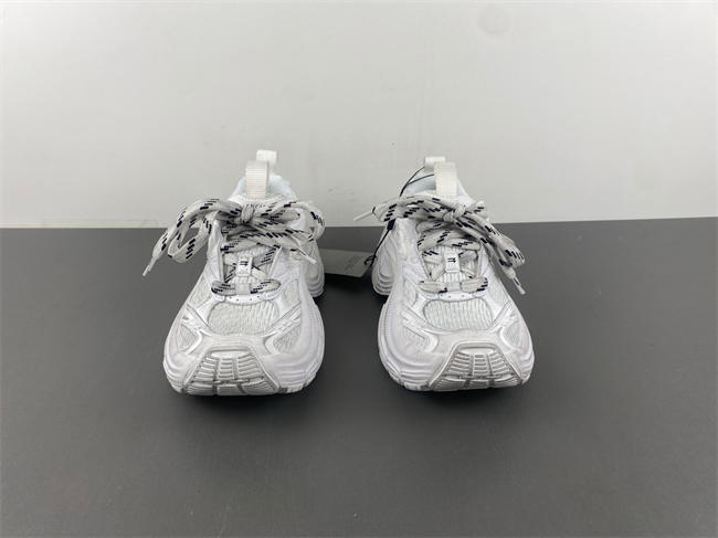 Balenciaga 815853 W2MV2 9000