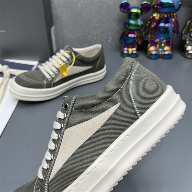 RI*K OWENS SNEAKERS