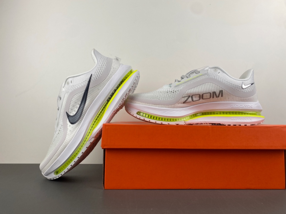 Nike Pegasus Premium  ZoomX